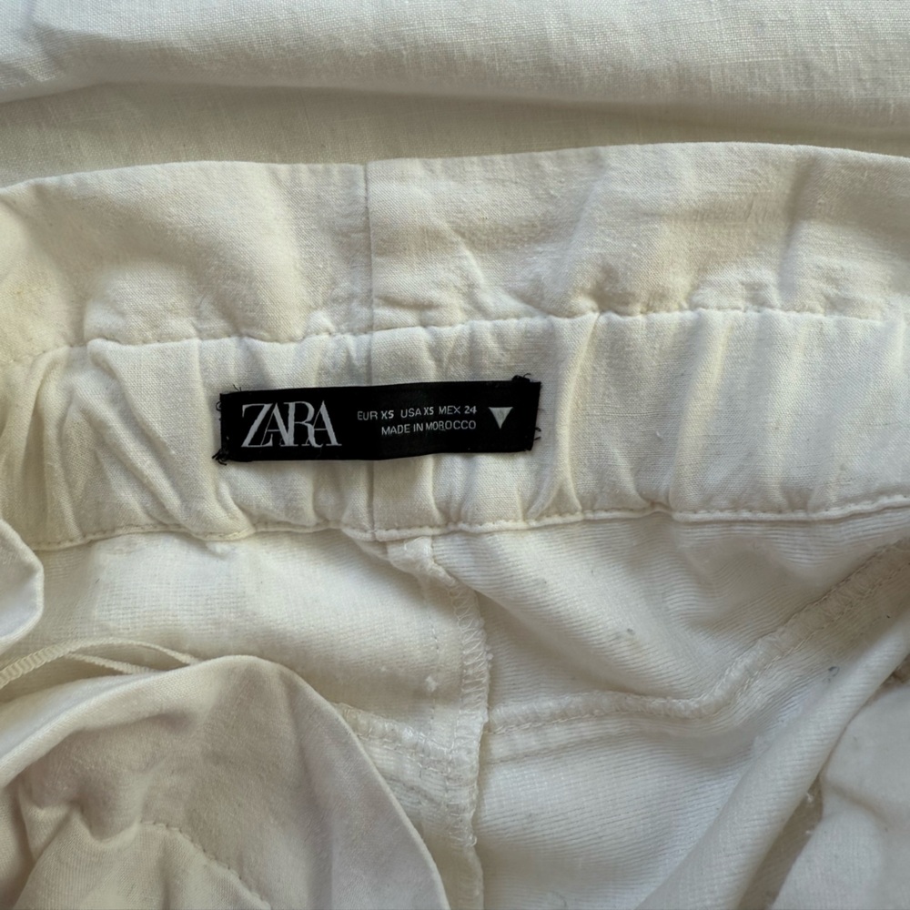 Zara Women's Ecru Cargo Shorts - Picture 6 of 7